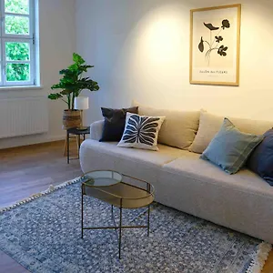  Apartment Lady Milavie
